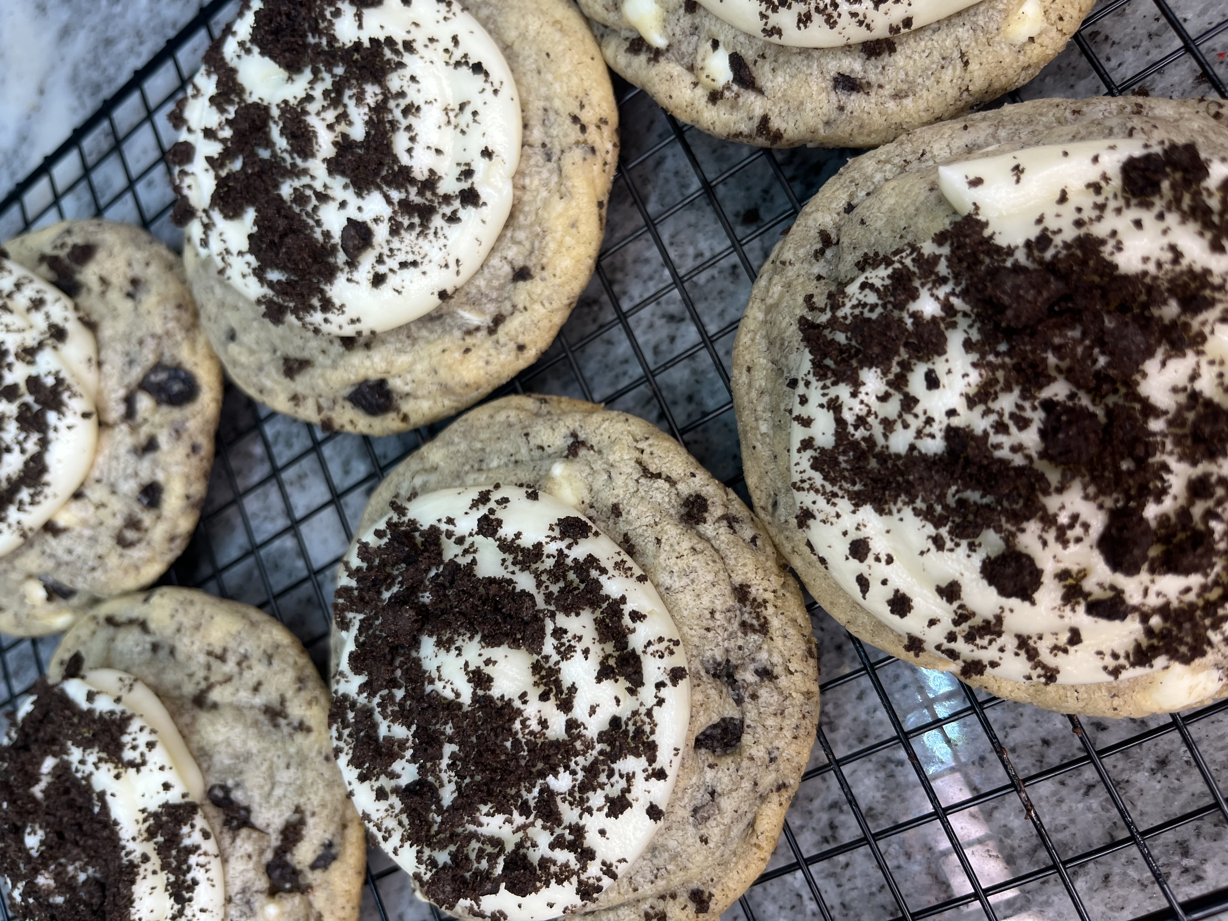Cookies & Cream Cookie