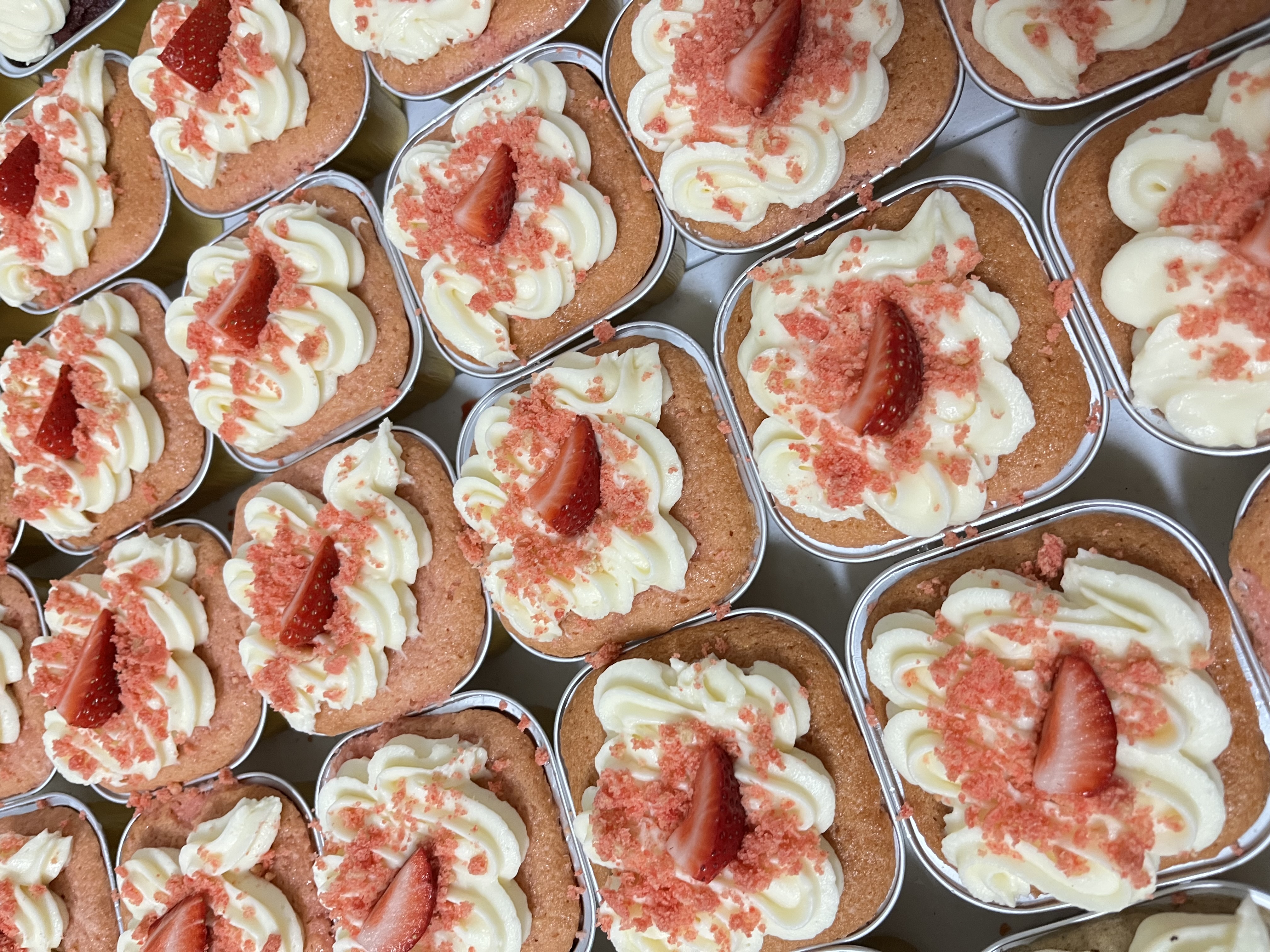 Strawberry Crunch Cake
